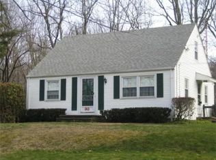 93 Pine St, Rehoboth, MA 02769