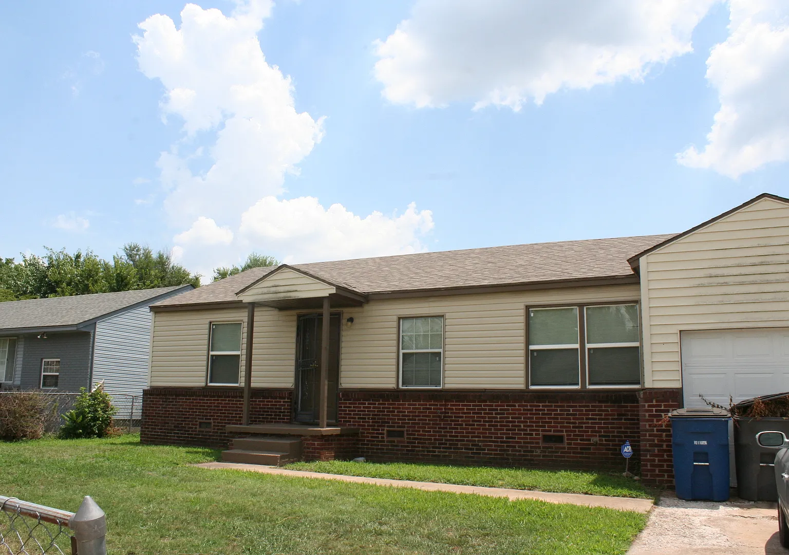 3 Bed | 1 Bath in North Tulsa! Accepts Section 8! — Photo 3