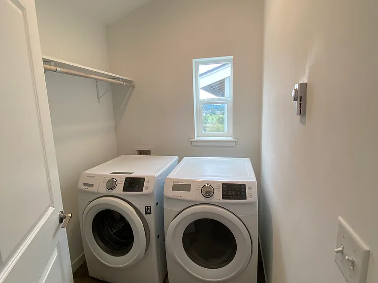 607 Finnegan Way — Photo 11