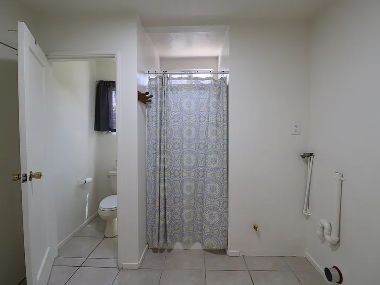 116 S Halcyon Rd — Photo 16