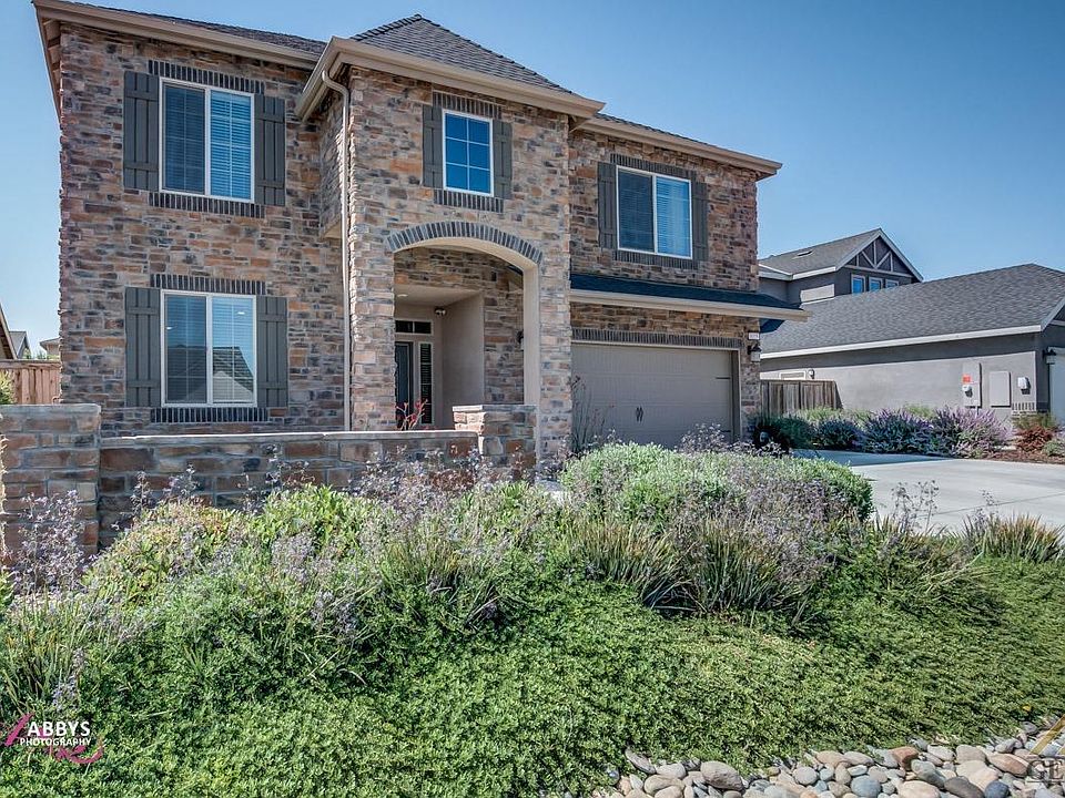 1st image of 9125 Scenic Woods Ln
