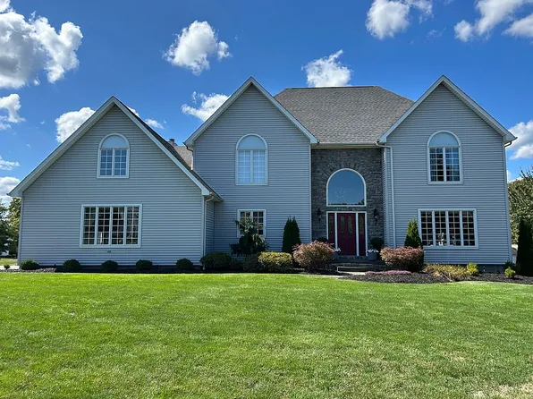 45 Russo Ave, Canfield, OH 44406