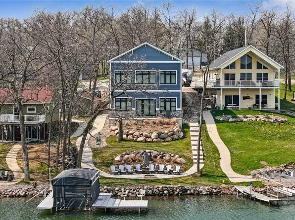 239 Whippoorwill Rd, Montezuma, IA 50171