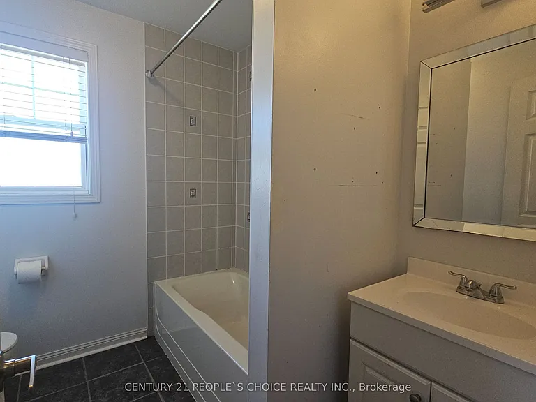 918 McNair Cir — Photo 16