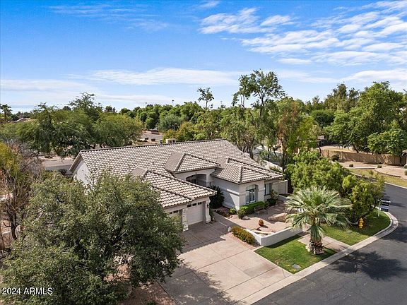 5th image of 1227 E JEANINE Drive
