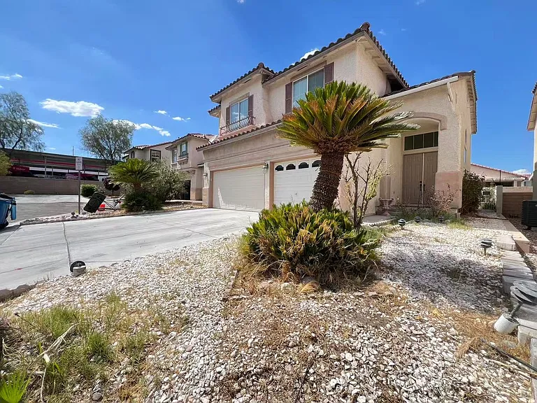 8480 Garnet Peak Ct — Photo 2