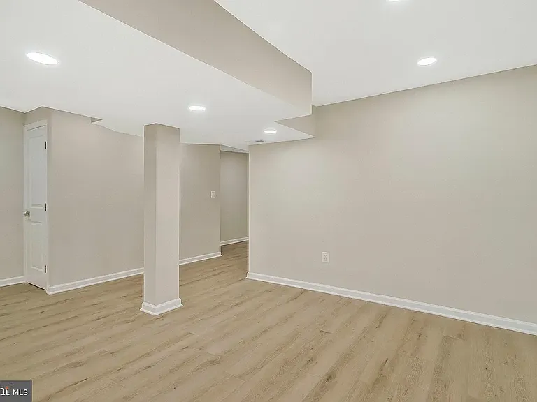 444 Kenyon St NW — Photo 40