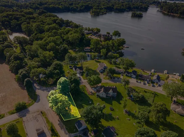 11968 Greenbriar Dr, Jerome, MI 49249