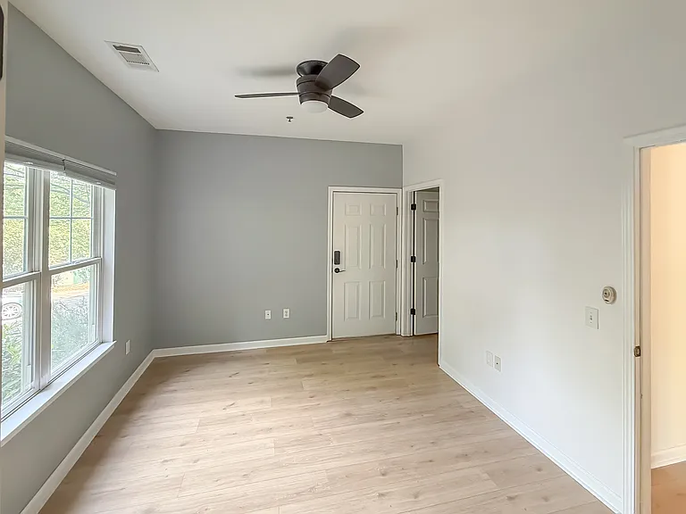 64 Clingman Ave #105 — Photo 10