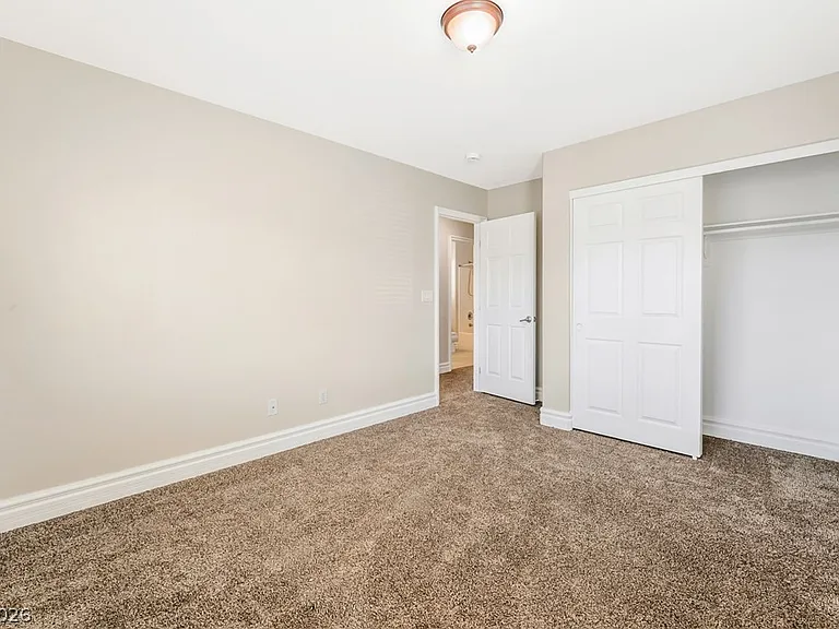 9731 Kampsville Ave — Photo 25