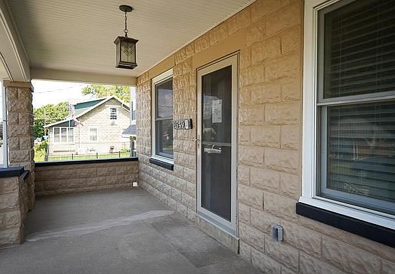 3rd image of 1549 Burkhardt St