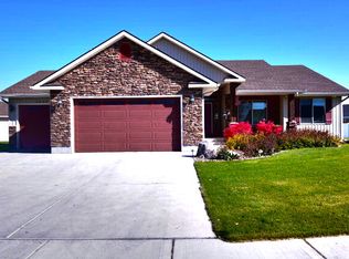 3059 E Skyview Dr, Idaho Falls, ID 83401