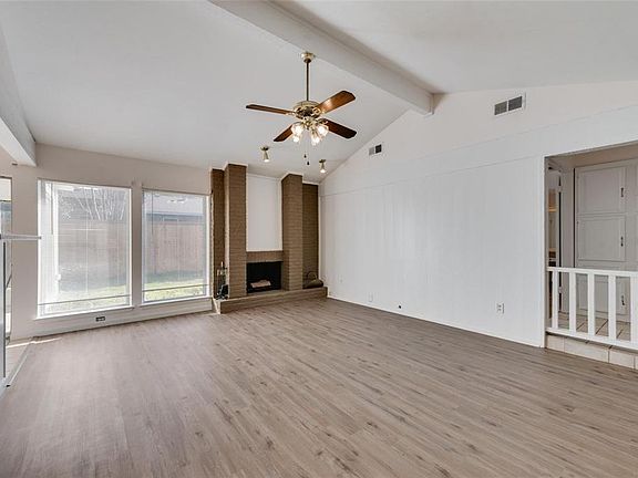 4th image of 15716 Regal Hill Cir