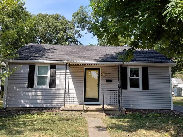 25 W Oak St, Mascoutah, IL 62258