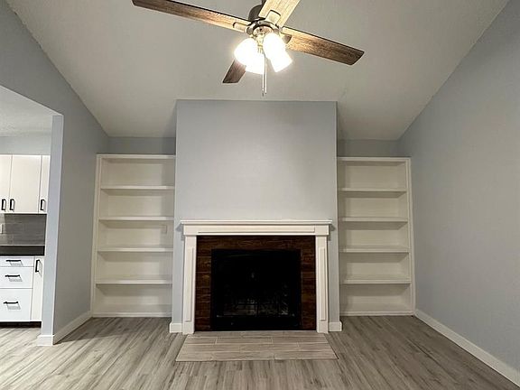 5th image of 2807 Jadewood Ct APT B