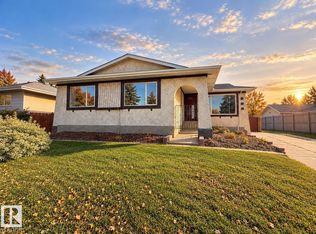 10439 36a Ave NW, Edmonton, AB T6J 2H7