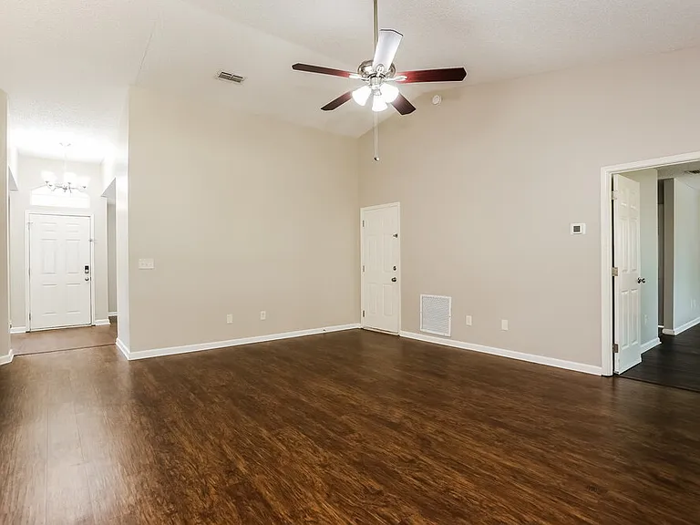 9260 Topohill Ct — Photo 3