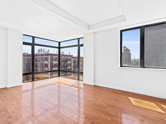 2nd image of 1980 Amsterdam Ave #6B