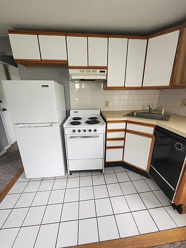 109 S Oak Ave #3 Photo 1