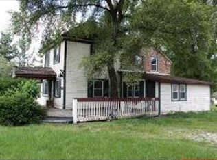 4411 Mapleleaf Dr, McHenry, IL 60051