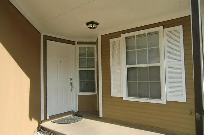 4 bed, 1496 sqft, $2,400 — Photo 4