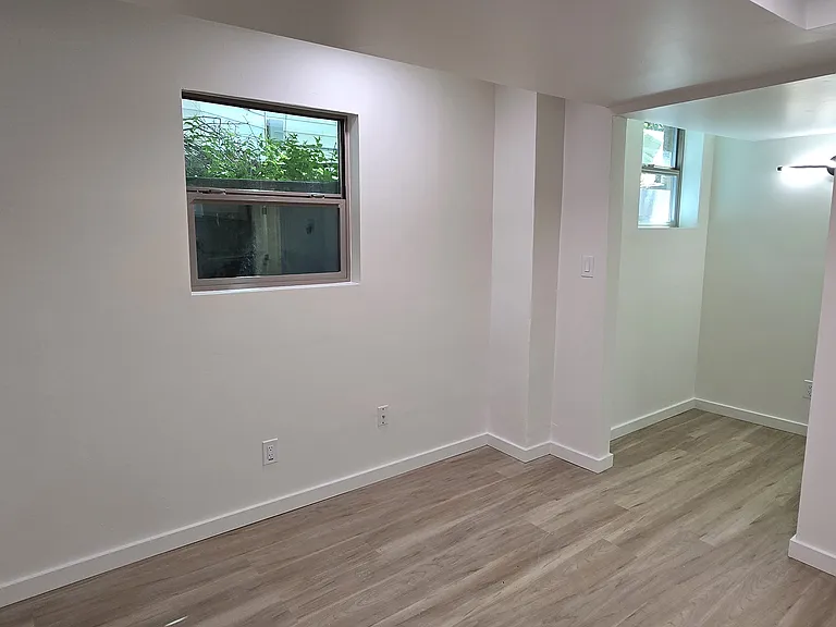 615 5th Ave N #F — Photo 3