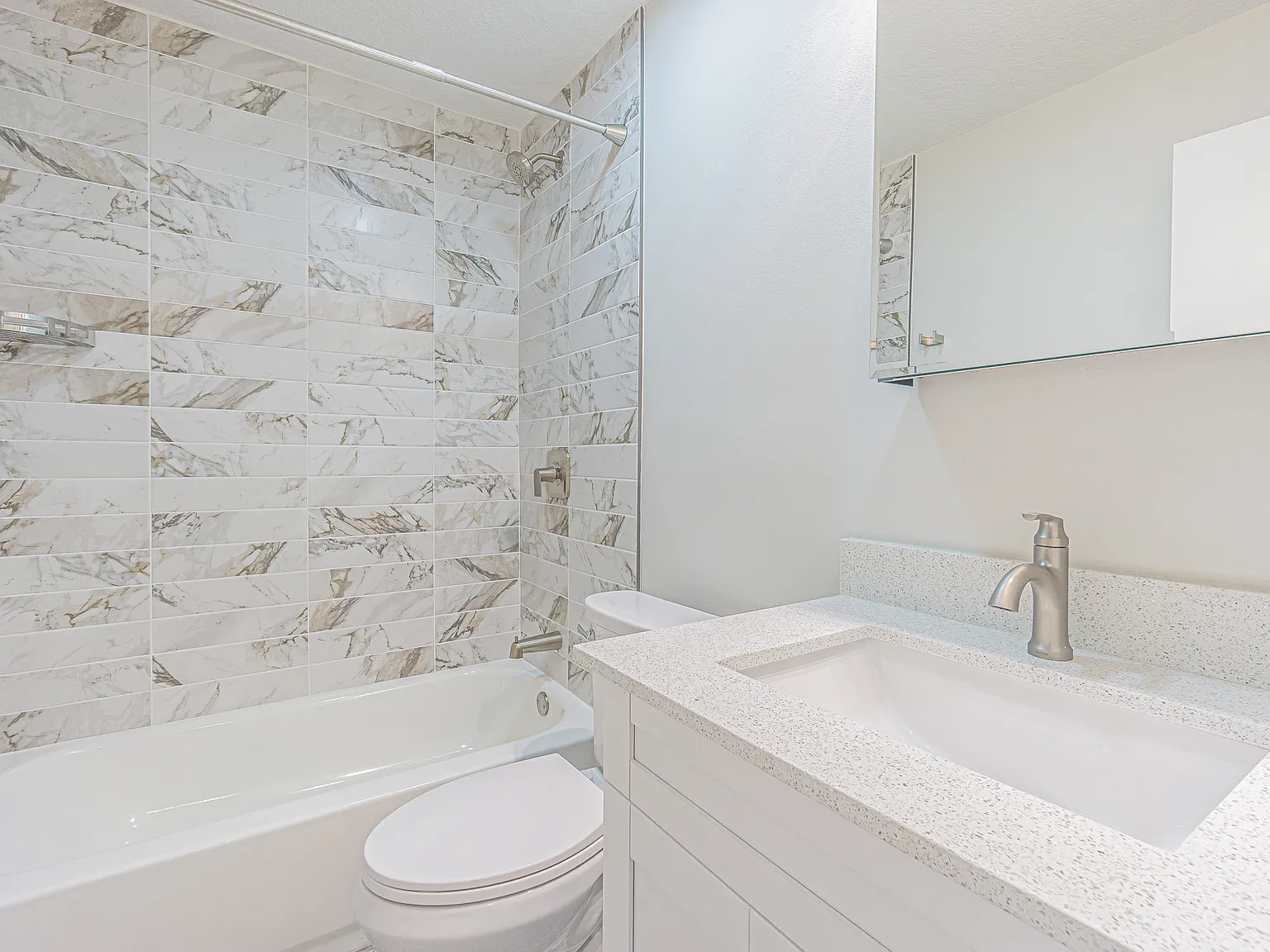 1 bed, 800 sqft, $1,675 — Photo 2