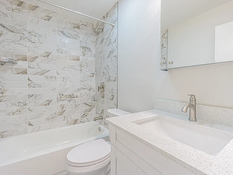 4311 W North A St #205 — Photo 5