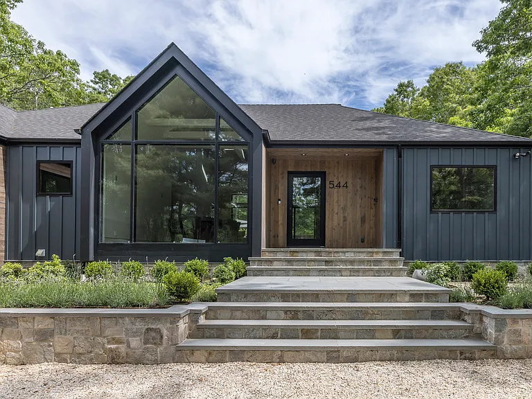 544 Wainscott Northwest Rd — Photo 7