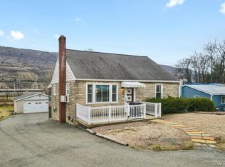 325 Little Gap Rd, Palmerton, PA 18071