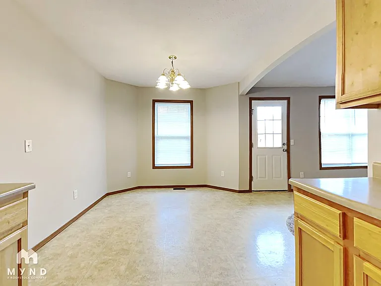 429 N Century Pl — Photo 6