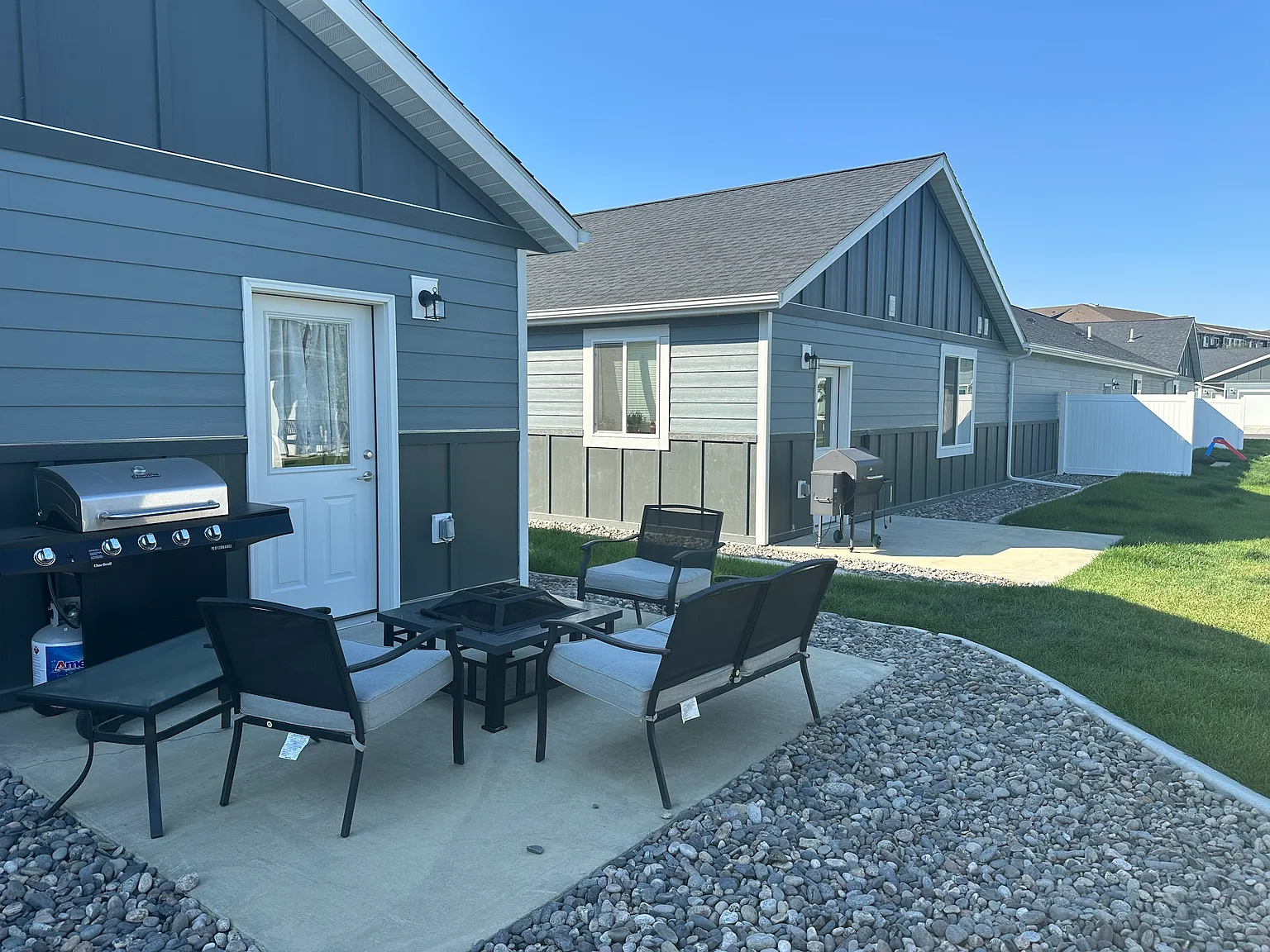 Sapphire Patio Homes Apartments — Photo 2