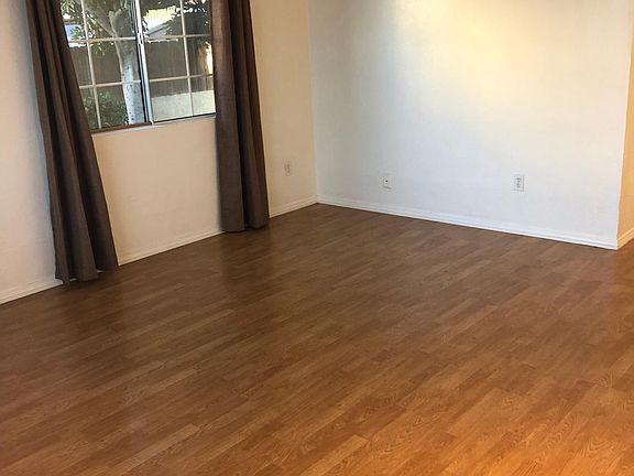 3rd image of 373 Pala Vista Dr