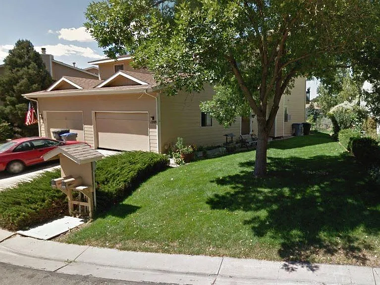 1209 Baker St — Photo 1