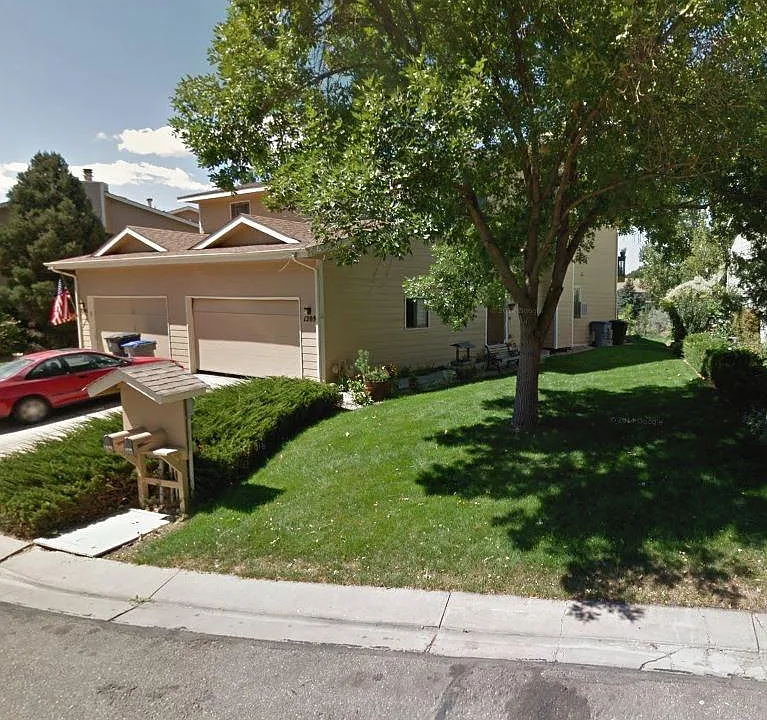 1209 Baker St