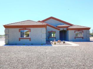 2513 W Dixon Ln, San Tan Valley, AZ 85144