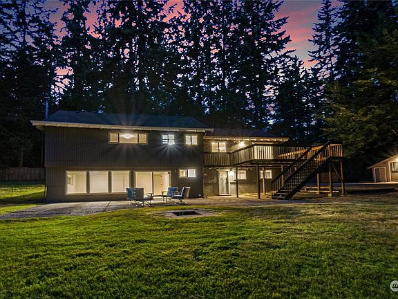 3rd image of 20015 NE Woodinville Duvall Road