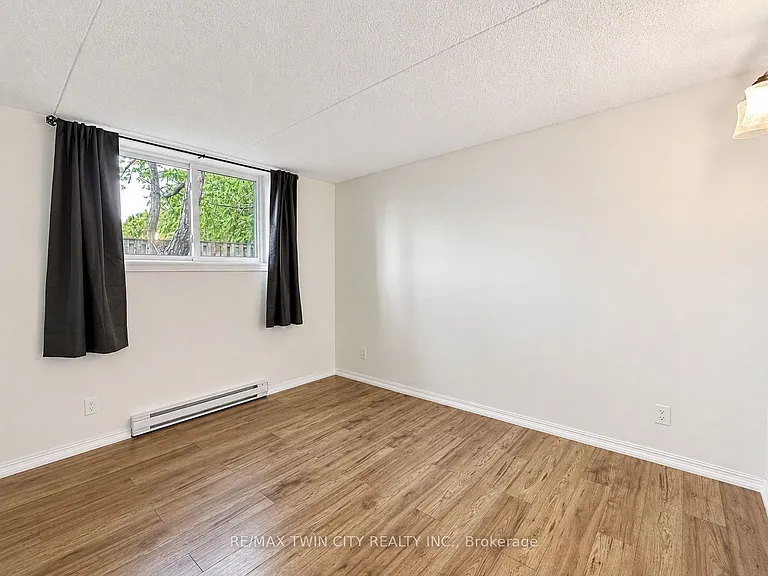 266 Overlea Dr #402 — Photo 8