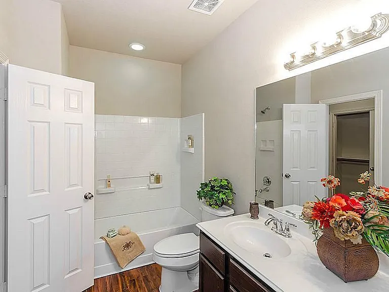 63 Woodland Hills Dr #1A — Photo 12