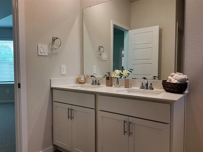 16241 Parish Pointe Ct — Photo 22