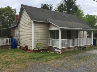 102 Russell Walker Ave, Randleman, NC 27317