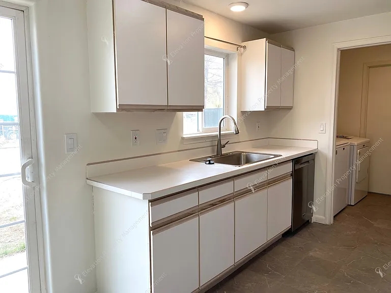2825 SW Umatilla Ave — Photo 7