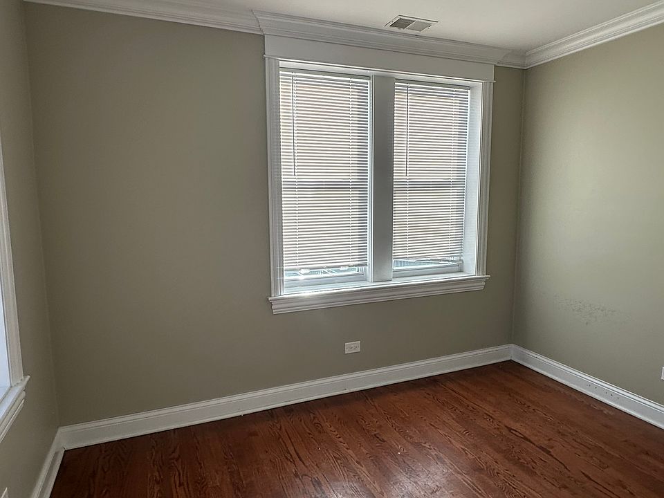 1st image of 3753 W Wilson Ave APT 2