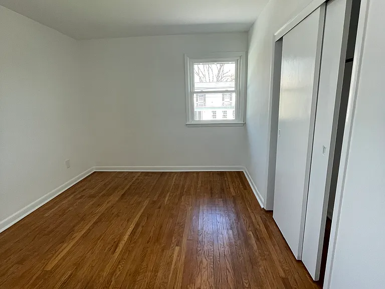 1401 E Mermaid Ln — Photo 12