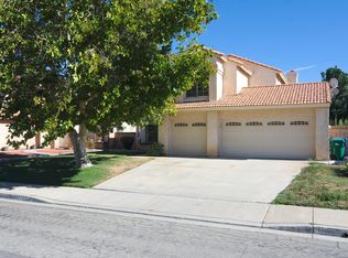 2608 Sycamore Ln, Palmdale, CA 93551
