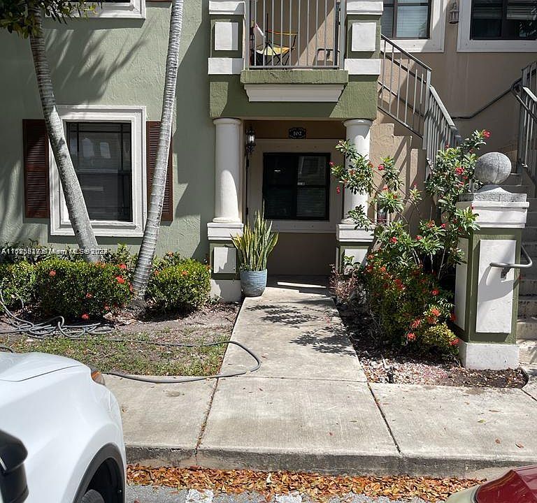 1st image of 3585 NE 5th St APT 102