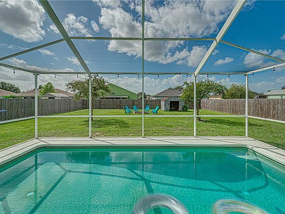 5th image of 4023 Oak Preserve Dr