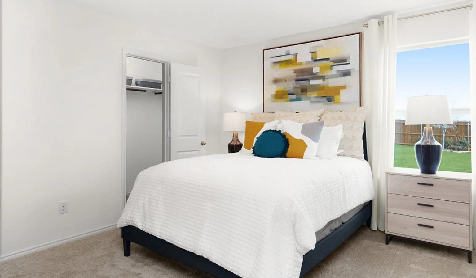 3 bed, 1302 sqft, $1,899 — Photo 4