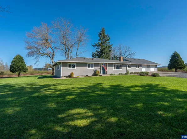 38565 Robinson Dr, Scio, OR 97374