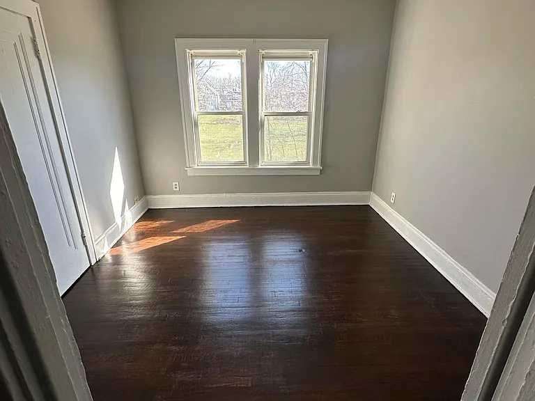 12911 Brackland Ave #4 — Photo 14